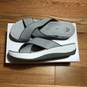 CLARKS Cloudsteppers Arla Elin Sage BRAND NEW!!